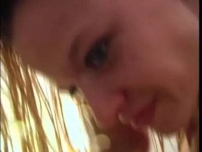 Blondes Luder wird geknallt bis sie kommt